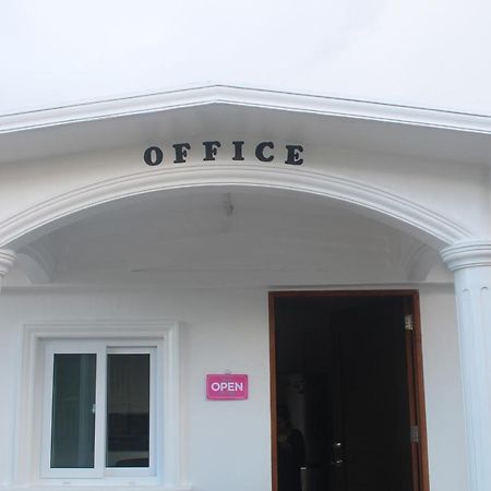 Joe'S Castle Panzió Sagbayan Kültér fotó
